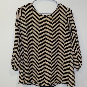 Chevron bow back shirt